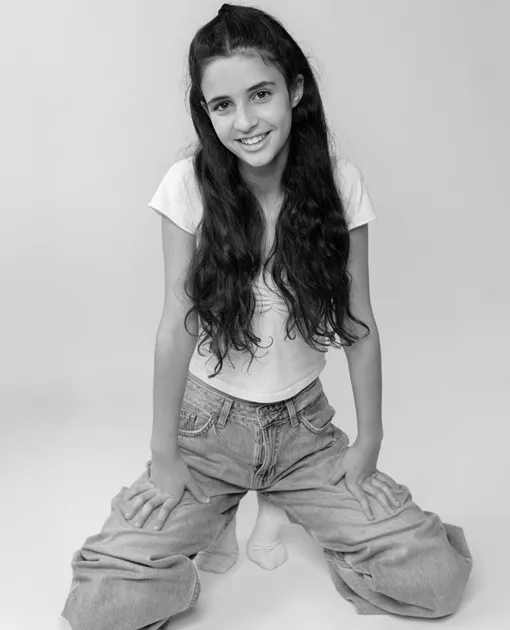 נינה1861b&w